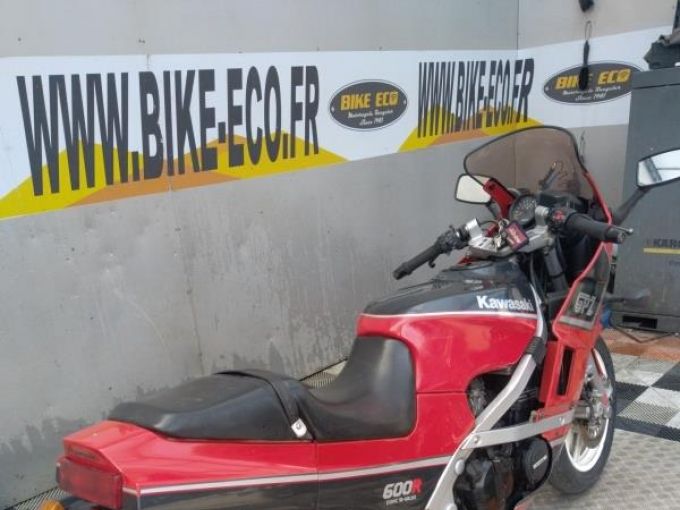 KAWASAKI GPX 600 4