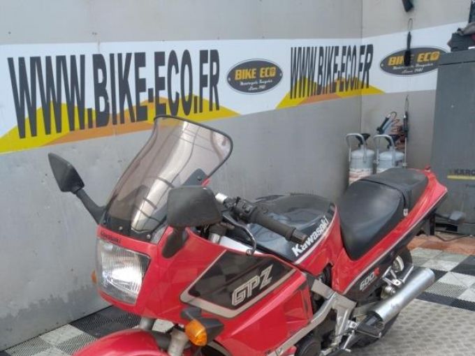 KAWASAKI GPX 600 4