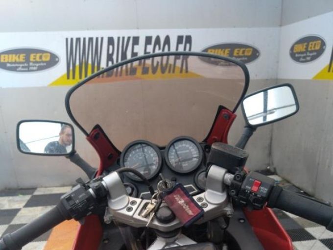 KAWASAKI GPX 600 4