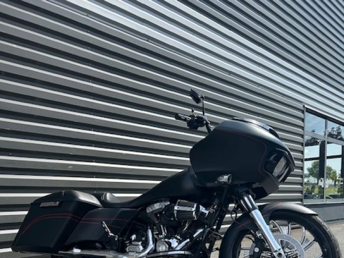 HARLEY-DAVIDSON TOURING ROAD GLIDE 1690 SPECIAL 4