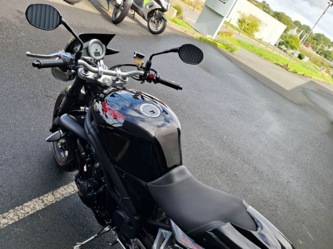 TRIUMPH SPEED TRIPLE 1050 4
