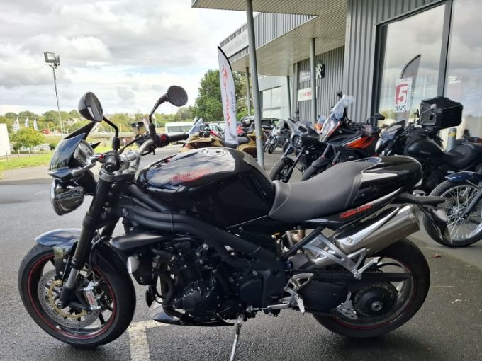 TRIUMPH SPEED TRIPLE 1050 4