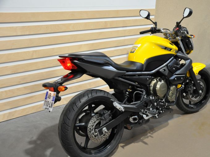 YAMAHA XJ6-N 4