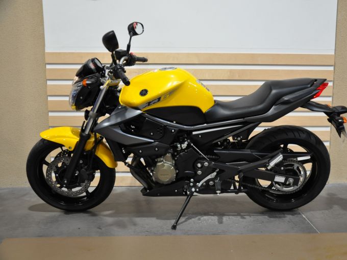 YAMAHA XJ6-N 4