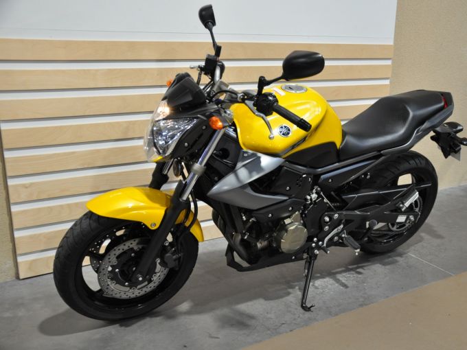 YAMAHA XJ6-N 4