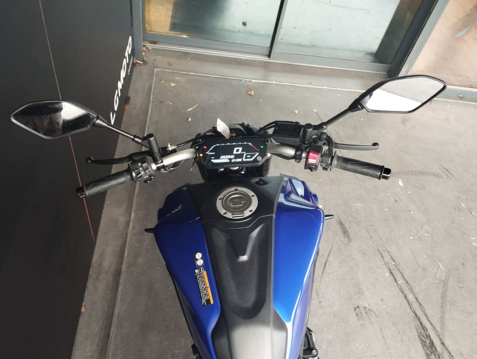 YAMAHA MT-07 (47.5CV) 4