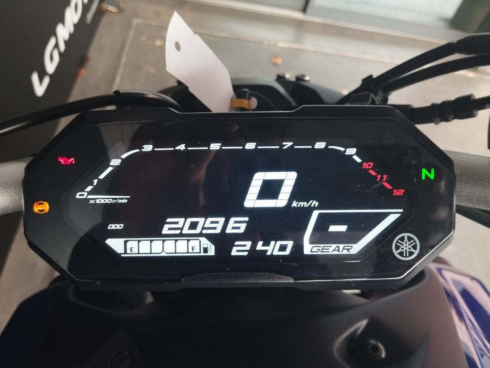 YAMAHA MT-07 (47.5CV) 4