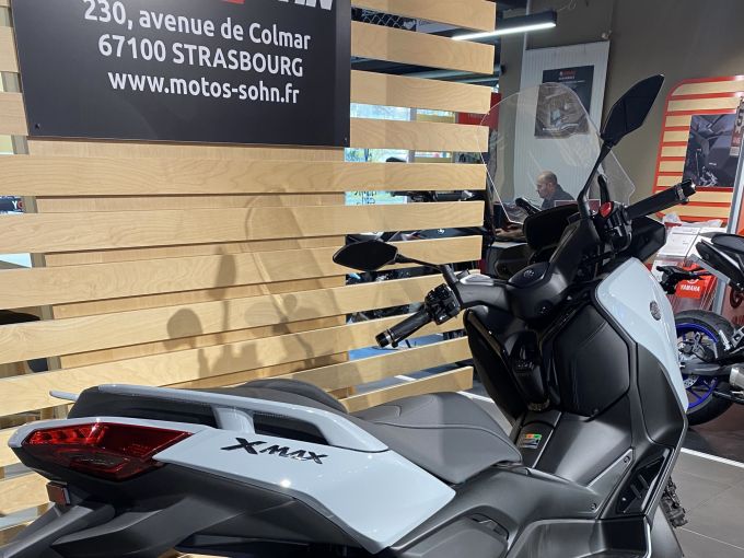 YAMAHA XMAX 125 TECH MAX 4