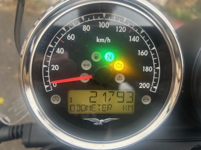 MOTO GUZZI V7 III SPECIAL 750 4