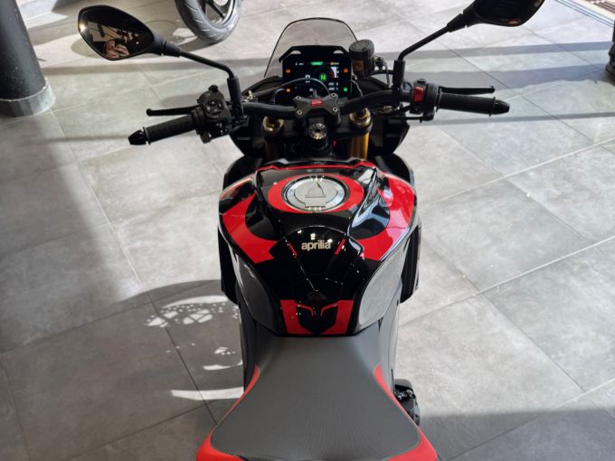APRILIA TUONO 1100 V4 FACTORY 4