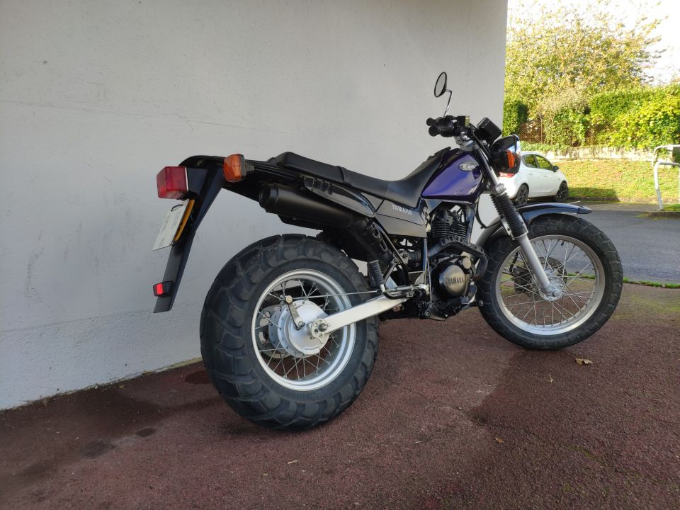 YAMAHA TW 125 4