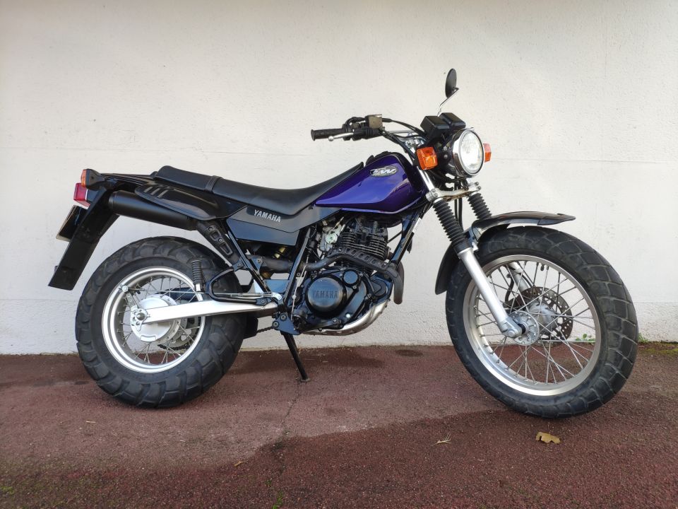 YAMAHA TW 125 4