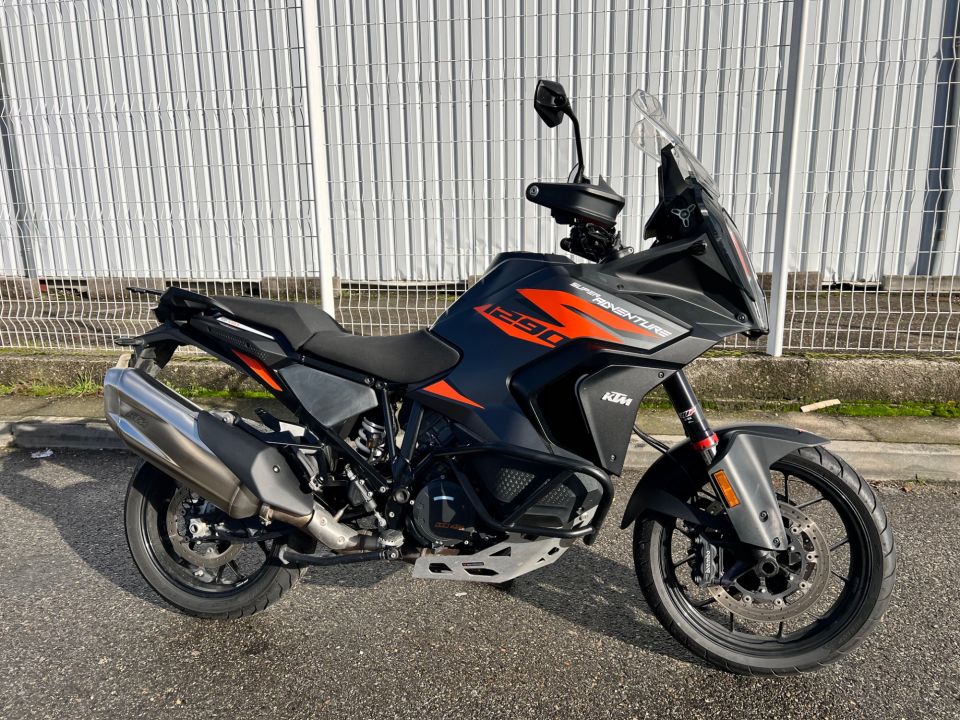 KTM 1290 SUPER ADVENTURE S 4