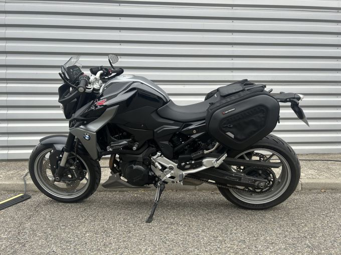 BMW f900 r 4