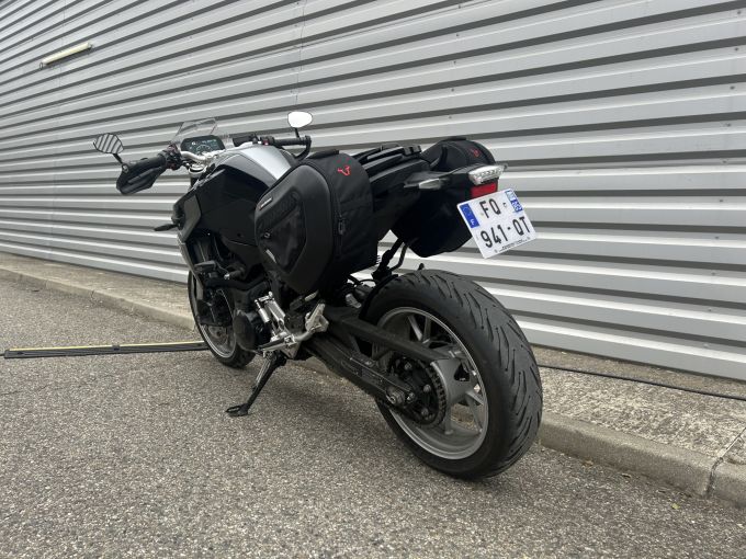 BMW f900 r 4