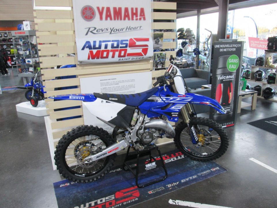 YAMAHA 125 YZ 2015 4