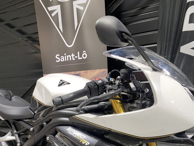 TRIUMPH SPEED TRIPLE 1200 RR 4