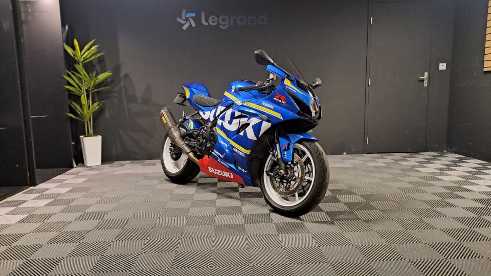 SUZUKI GSX-R 1000 4
