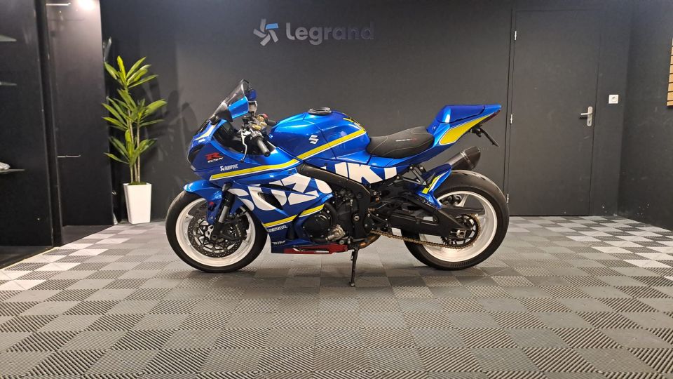 SUZUKI GSX-R 1000 4