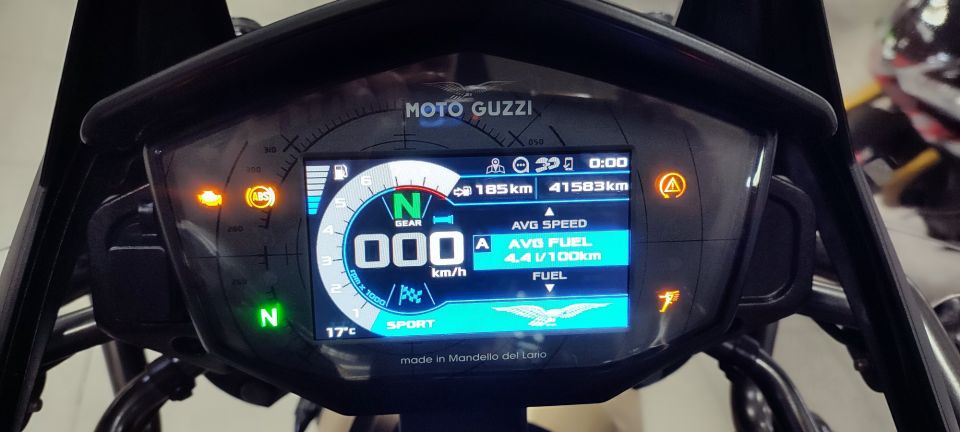 MOTO GUZZI V85 TT TRAVEL PACK 850 4