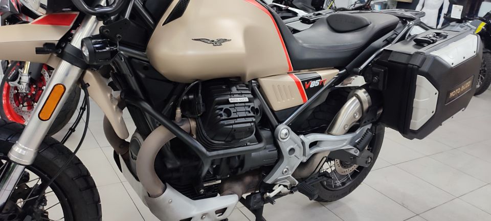 MOTO GUZZI V85 TT TRAVEL PACK 850 4