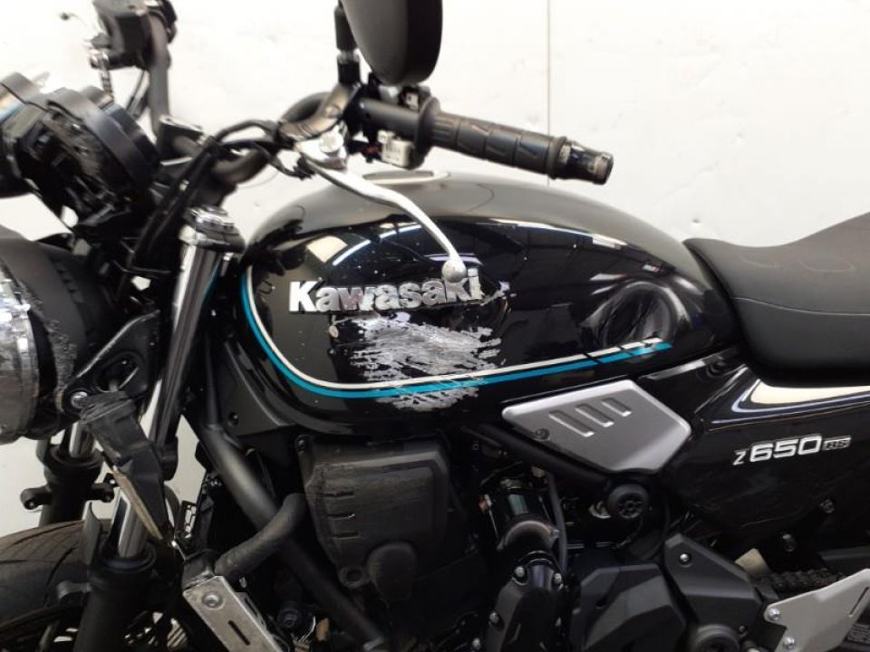KAWASAKI Z 650 RS 4