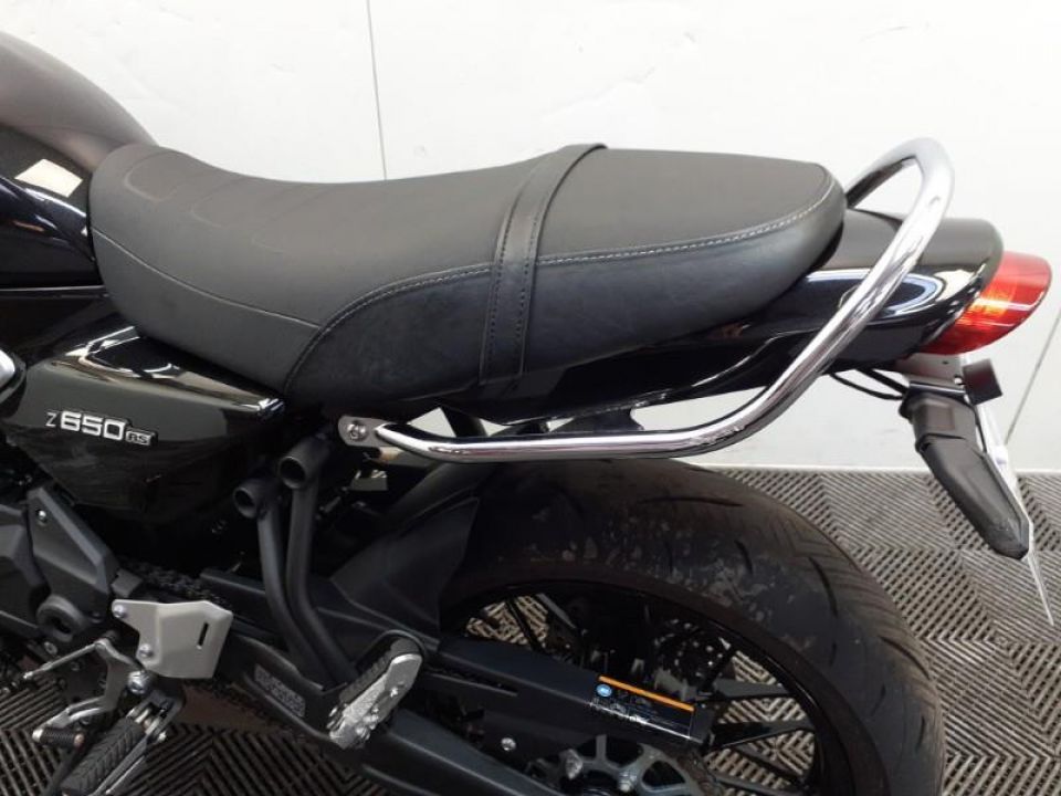 KAWASAKI Z 650 RS 4