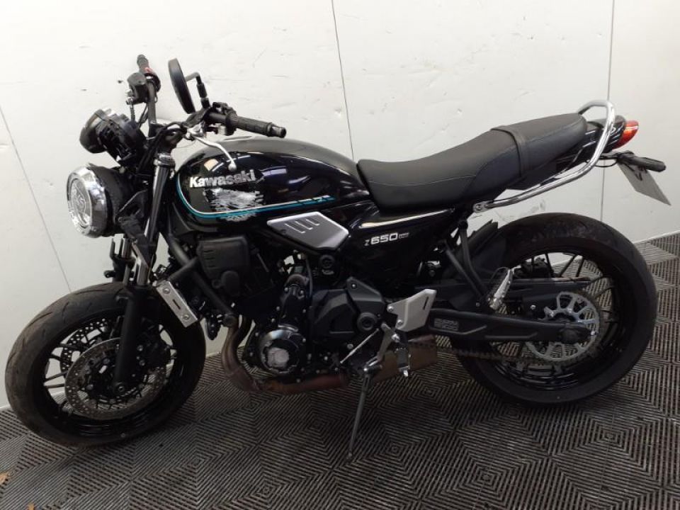 KAWASAKI Z 650 RS 4