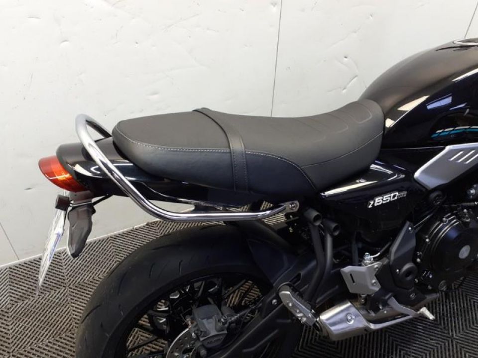 KAWASAKI Z 650 RS 4