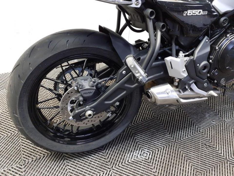 KAWASAKI Z 650 RS 4
