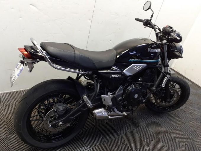 KAWASAKI Z 650 RS 4
