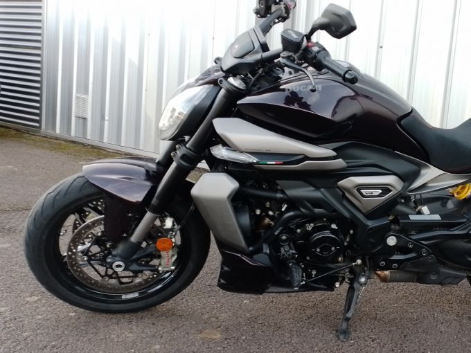 DUCATI X DIAVEL V4 4