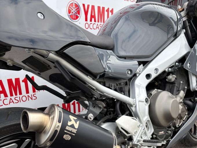 YAMAHA XSR 900 GP 4