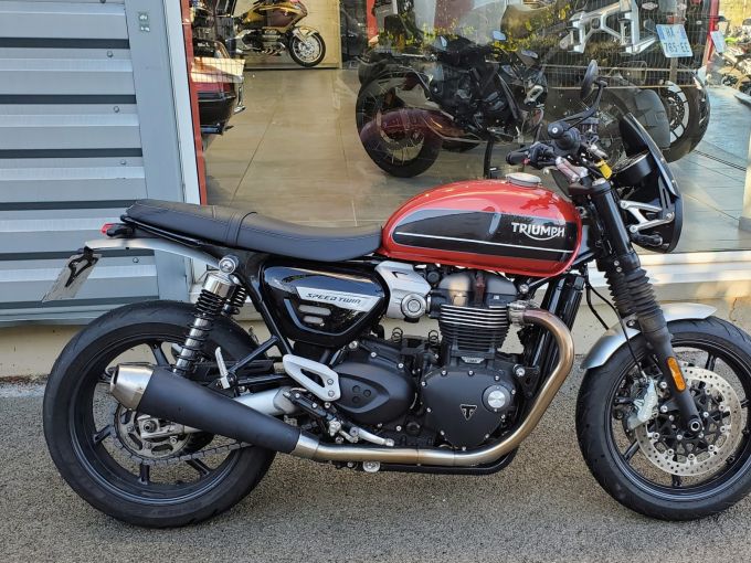 TRIUMPH SPEED TWIN 1200 4