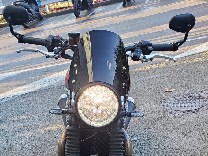 TRIUMPH SPEED TWIN 1200 4