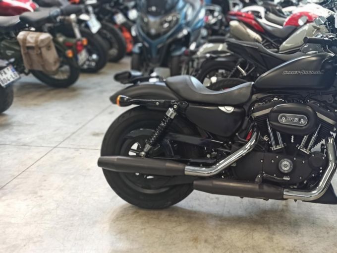 HARLEY-DAVIDSON SPORTSTER 883 N 4