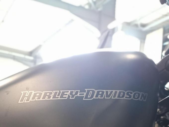 HARLEY-DAVIDSON SPORTSTER 883 N 4