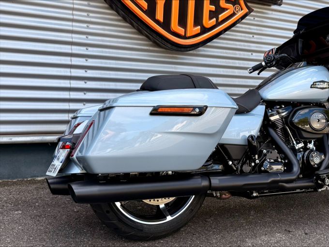 HARLEY-DAVIDSON TOURING STREET GLIDE 1923 4