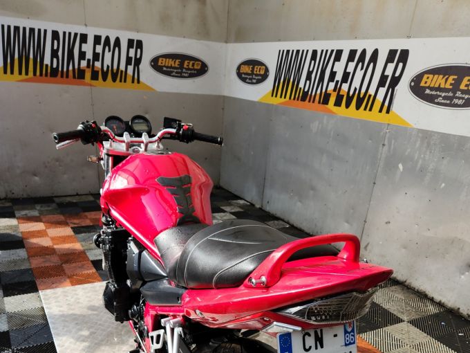 SUZUKI GSF 650 BANDIT 4