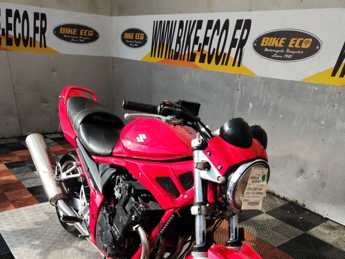 SUZUKI GSF 650 BANDIT 4