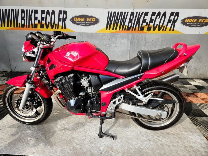SUZUKI GSF 650 BANDIT 4