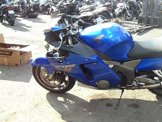 HONDA CBR-XX 4