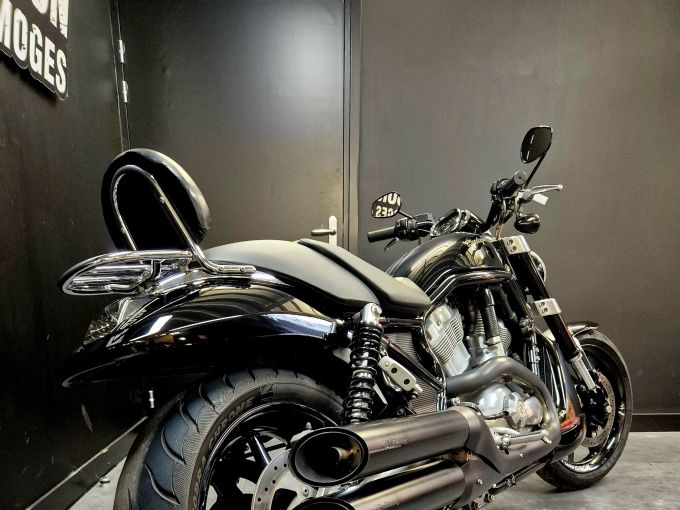 HARLEY-DAVIDSON V-ROD STREET ROD 1130 4