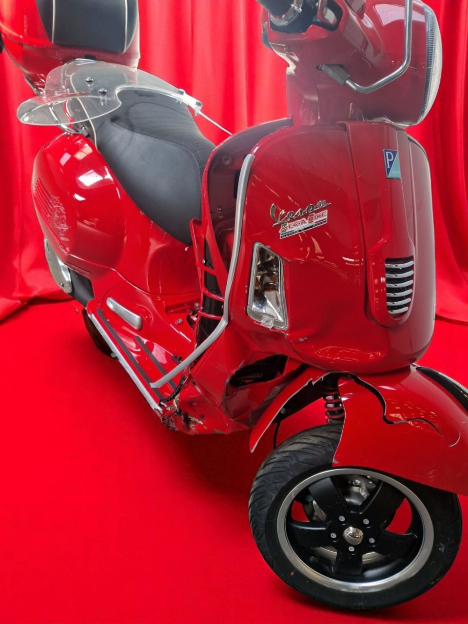 PIAGGIO VESPA 125 GTS 4