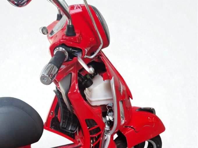 PIAGGIO VESPA 125 GTS 4