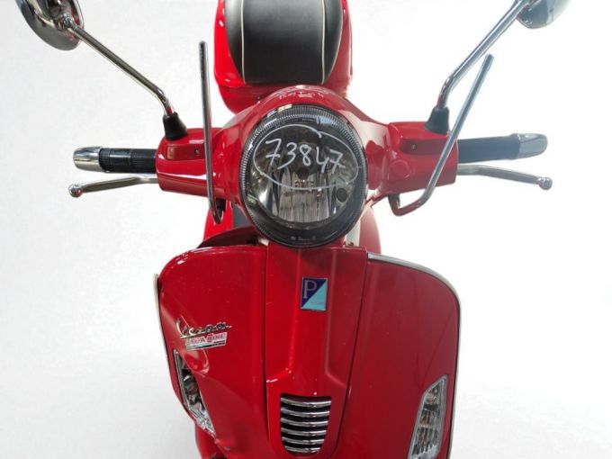 PIAGGIO VESPA 125 GTS 4