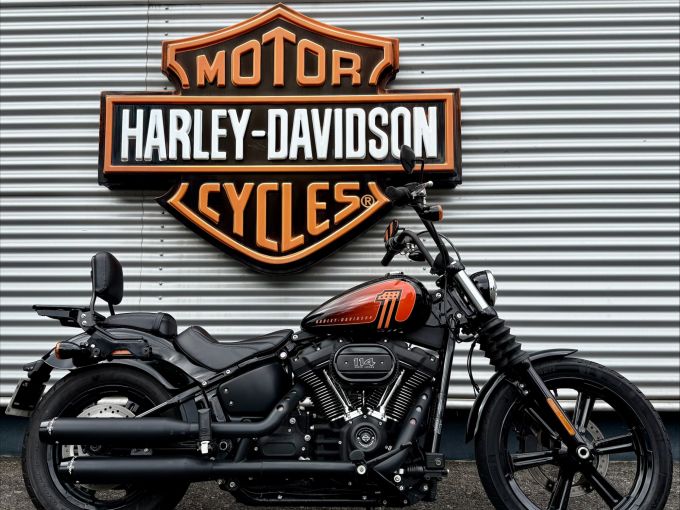 HARLEY-DAVIDSON SOFTAIL STREET BOB 1868 4
