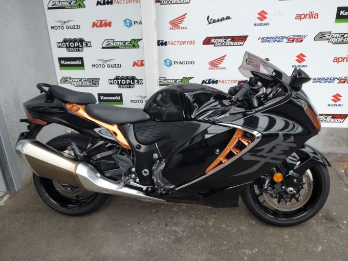 SUZUKI GSX-R 1300 HAYABUSA 4