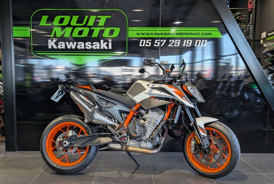 KTM 890 DUKE R 4
