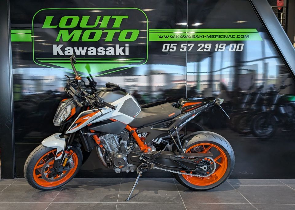 KTM 890 DUKE R 4